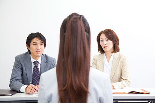 書類選考の後、面接